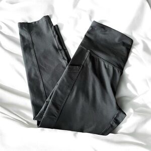 Champion black capri leggings